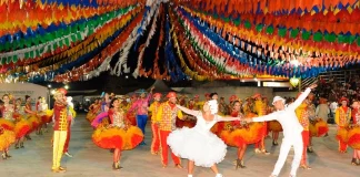 Chama Caipira Bicampea do Concurso de Quadrilhas Juninas