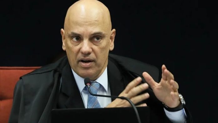 Democracia em alerta Moraes adverte contra complacencia e convoca a todos na defesa do regime