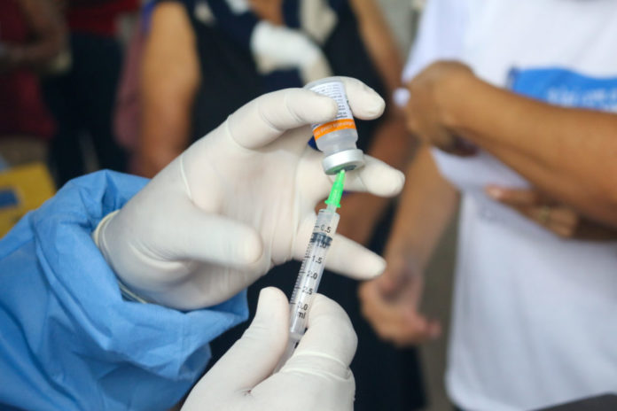 Dia D contra a polio No DF ha vacinacao tambem contra gripe Covid 19 e dengue neste sabado 8