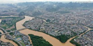 Inundacoes no Sul da China Ameacam Dezenas de Milhoes com Chuvas Recordes