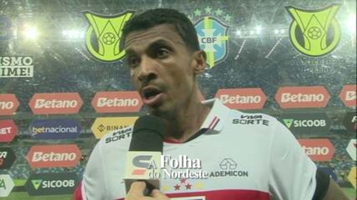 Luiz Gustavo critica atuacao do Sao Paulo E uma vergonha