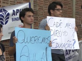 Professores da Ufba mantêm greve por tempo indeterminado