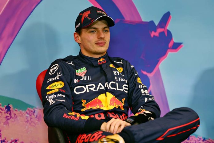 Verstappen zomba do novo regulamento da F1 para 2026