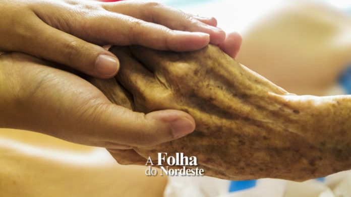 Por que cada vez mais pessoas vivem mais do que 100 anos?