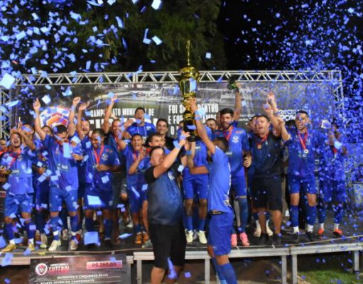 Barrocão faz história: campeão épico em disputa de pênaltis com público recorde no Ferreirão